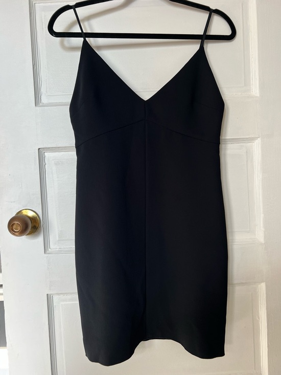 Wilfred Dresses & Skirts - Aritzia Wilfred Briand Mini Dress in Black